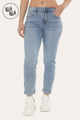 Cropped ankle length stretchy slim fit jeans in blue for women
