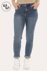 Front view of Indigo Blue Cropped Ankle Length Stretchy Slim Fit Mid-Waist Jeans for Women