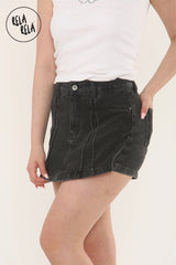 Stretchy Mid Rise Pleated Detail Denim Skorts in Black