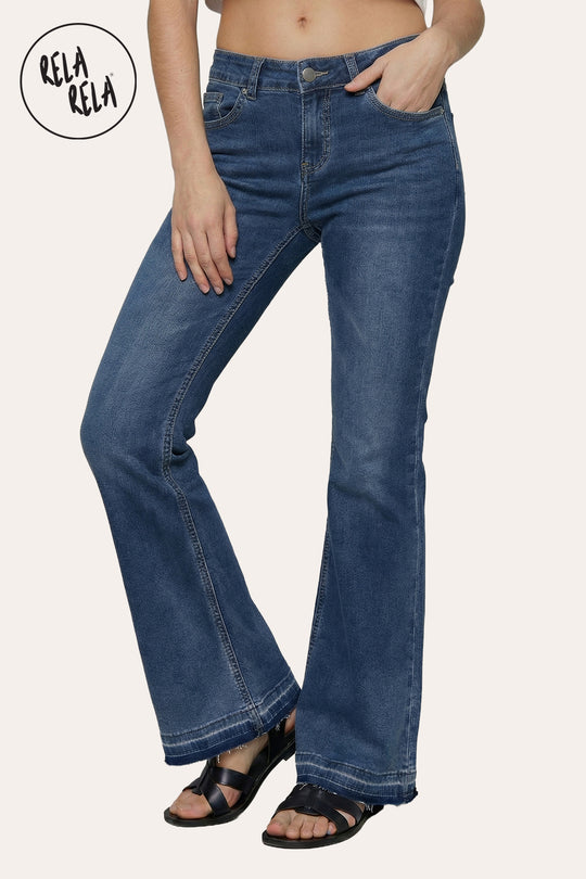 Viral Stretchy Low-Waisted Flap Pocket Bootcut Flared Jeans in Denim Blue