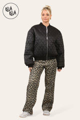Cropped Quilted Oversize Bomber Jacket Winter Jacket in Black full