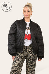 Cropped Quilted Oversize Bomber Jacket Winter Jacket in Black front 2