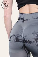 Marble Tie Dye High Waisted Scrunch Bum Leggings in Charcoal detail